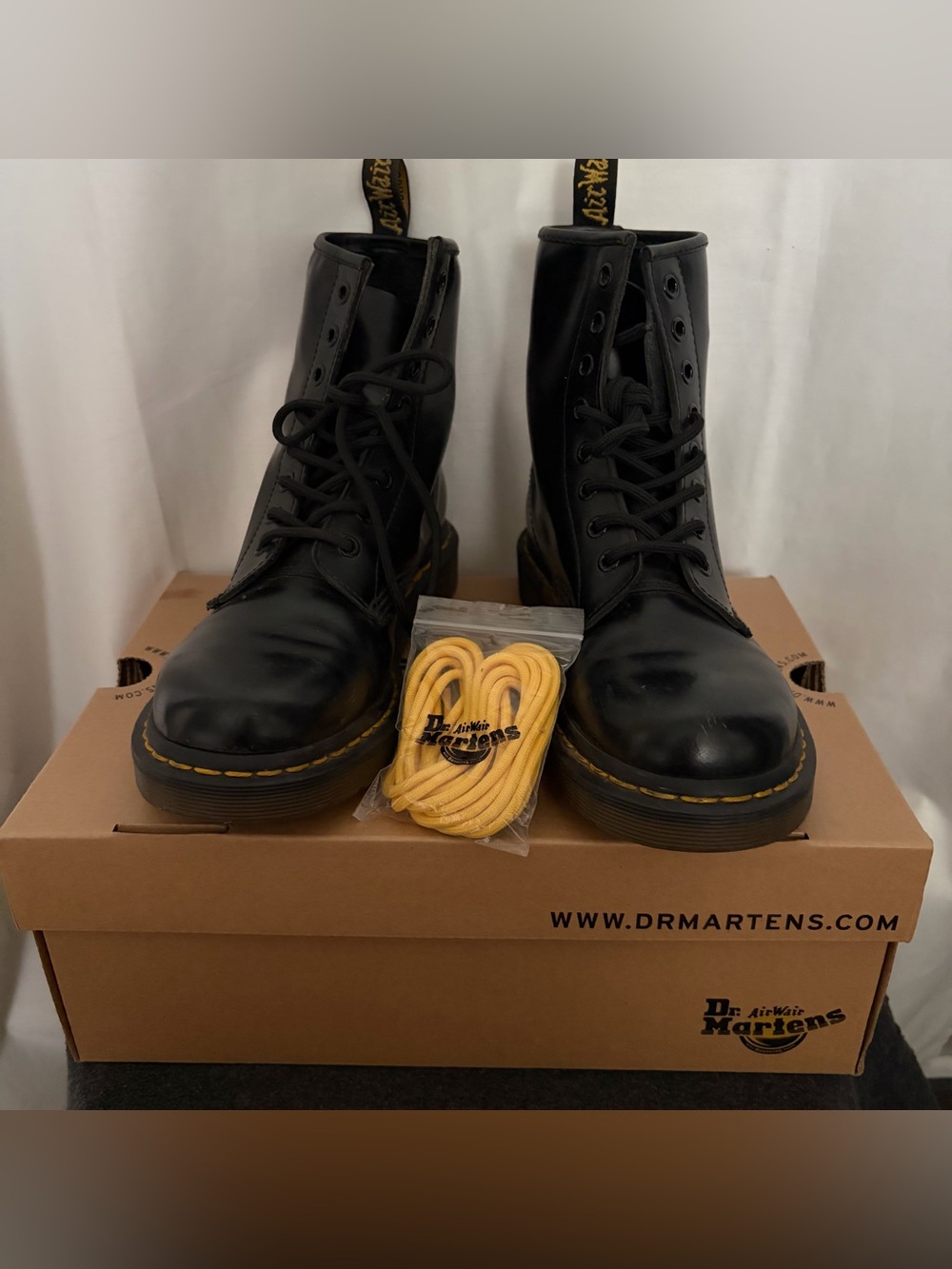 Dr. Martens 1460 Smooth Leather boots